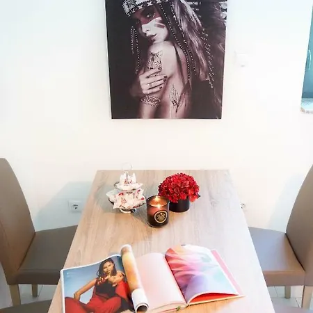 Lotus Appartement Pag Town