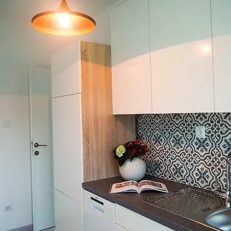 Apartment Lotus *